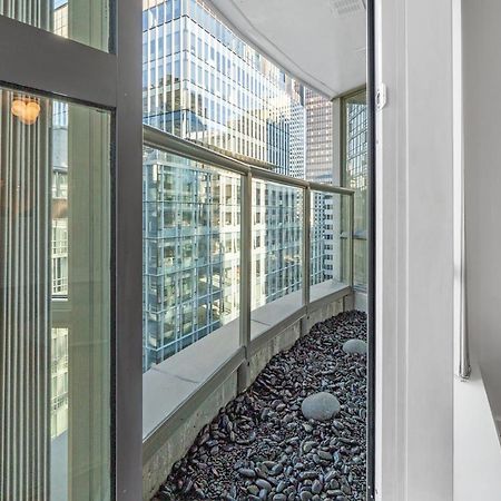 Downtown Luxury 1Br Coal Harbour Apartment แวนคูเวอร์ ภายนอก รูปภาพ